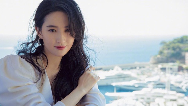 2019女星網路勢力排行榜TOP 10！楊紫憑《親愛的熱愛的》奪冠，趙麗穎神隱大半年也入榜