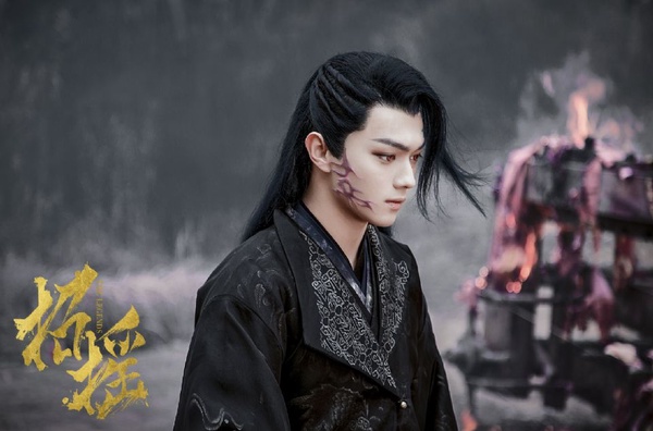 《陳情令》肖戰把黑衣穿成經典！陸劇10位古裝黑衣美男，鄧倫、李易峰魔化帥炸