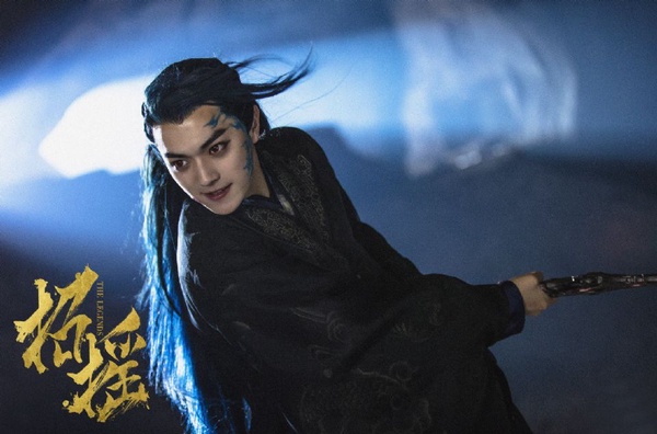 《陳情令》肖戰把黑衣穿成經典！陸劇10位古裝黑衣美男，鄧倫、李易峰魔化帥炸