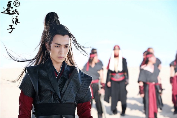 《陳情令》肖戰把黑衣穿成經典！陸劇10位古裝黑衣美男，鄧倫、李易峰魔化帥炸