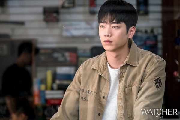 《Watcher》徐康俊父母當面慘死，韓劇7個悲慘男主，張基龍慘過「萬年孤兒」李鍾碩，成為虐心No.1