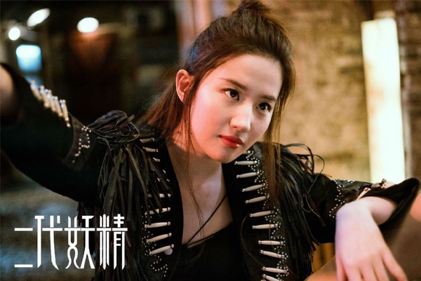 網評爛演技的女星排行榜TOP 10！楊冪、鄭爽進前五，第一名沒人反對