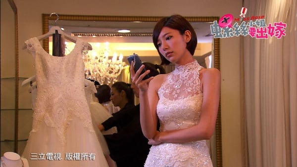網嘲《我們不能是朋友》郭雪芙跟Angelababy都是「瞪眼天后」，6部郭雪芙主演台劇，她用這兩招一路演8年