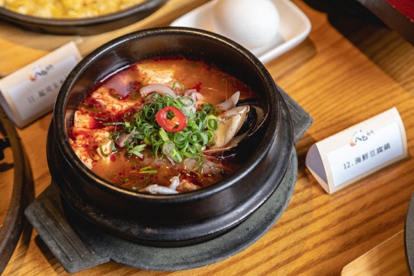  「八色烤肉二代店」全面升級，推出夢幻肉品，烤盤升級肉質更清爽不油！
