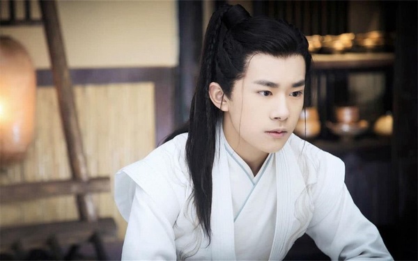 《陳情令》王一博穿白衣古裝美過女星！12位白衣男神，宋威龍仙、于朦朧美，羅雲熙穿成經典