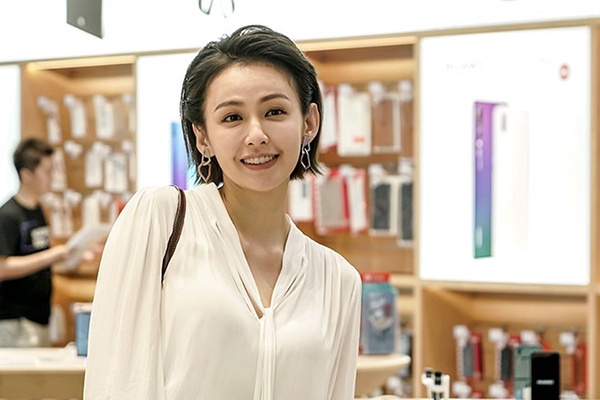 《我們不能是朋友》韓可菲港風短髮爆紅！髮型師解密不挑人的「短髮公式」，加碼分享造型重點