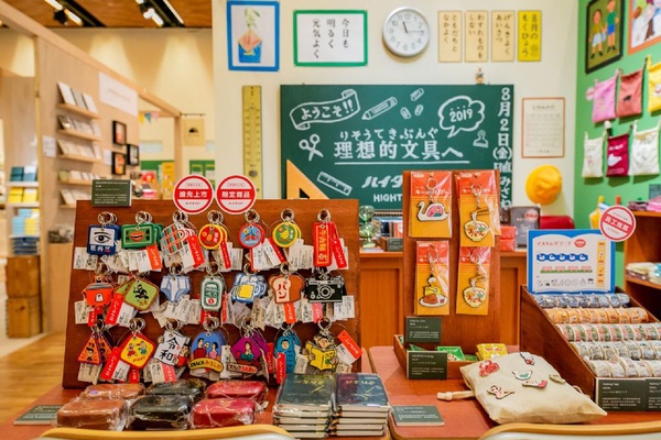誠品「理想的文具」展，最可愛的日系文具一次搜刮!鎌倉「大佛夾子」、絕對防水筆記本超吸睛!