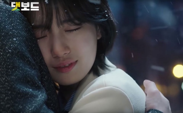 《醫生耀漢》李世榮哭得超美，10女星經典哭戲，潤娥可憐、IU讓人想摸頭安慰，但她們都比不過最後一位