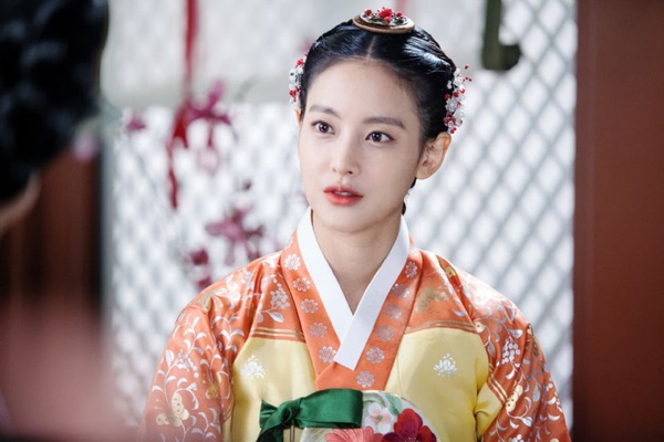 《德魯納酒店》朴柔娜被罵醜到家，8女星演公主，吳漣序像惡妃，只有第4、8位像真公主
