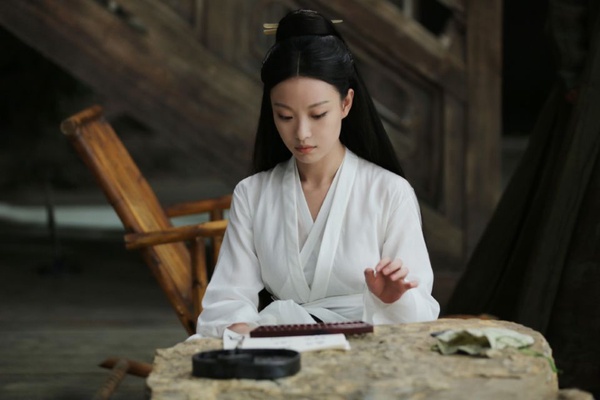 《宸汐緣》靈汐歷劫歸來造型升級！倪妮15套古裝美成仙女，誰還敢說她比不過楊冪