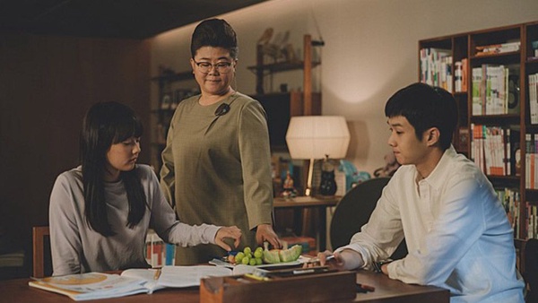 潤娥《極限逃生》票房超亮眼，力壓朴敘俊《驅魔使者》！2019韓國電影票房TOP7，《寄生上流》目前也無法撼動這一部！