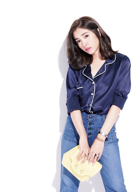 女神的妝髮、穿搭關鍵，孔曉振喔膩的時尚公式！
