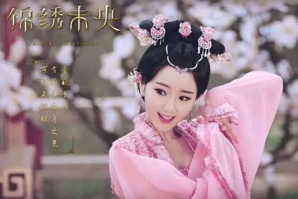 《宸汐緣》元瞳壞到紅！10個演反派爆紅的女星，蔣欣等了20年才演到《甄嬛傳》華妃大火