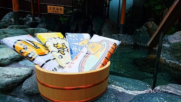和蛋黃哥一起泡湯！超療癒蛋黃哥球池溫泉，還有蛋黃哥聯名溫泉料理，讓你跟蛋黃哥一起「不想上班~」！