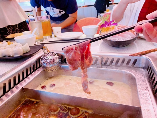 信義區超人氣膠原蛋白「美滋鍋」推超狂優惠!雙人套餐只要788元,宵夜場最低打到6折!