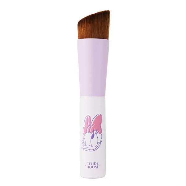 迪士尼黛絲 x ETUDE HOUSE推出聯名限量彩妝，俏皮粉嫩配色，黛絲的粉絲絕對要收藏！