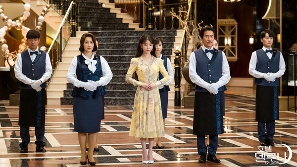 金秀賢特別出演《德魯納酒店》最終回，力挺IU、呂珍九！《德魯納酒店》大結局網友6個猜想，洪氏姐妹再玩失憶梗？