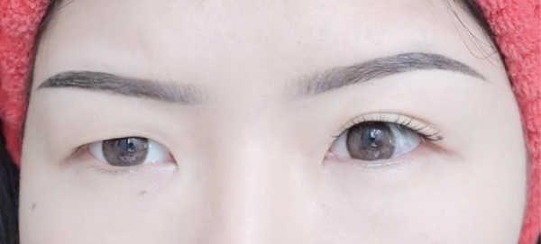 單眼皮、腫眼皮必看！雙眼皮貼使用技巧，貼出5種不同「雙眼皮」，助你速脫「單」變洋娃娃大眼！
