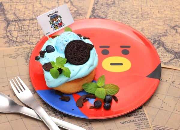 日本「BT21聯名餐廳」推出超萌餐盤任你拍！集結世界各地的豐盛美食還有超值周邊，阿米們要暴動啦！