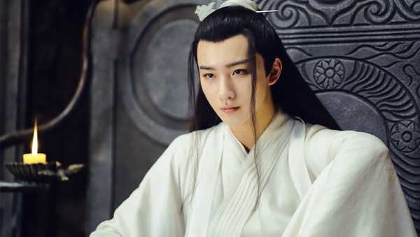 9位古裝甜寵劇隱藏的「高顏值男神」！古裝、時裝對比照，有顏值但沒有像肖戰遇上《陳情令》的運氣
