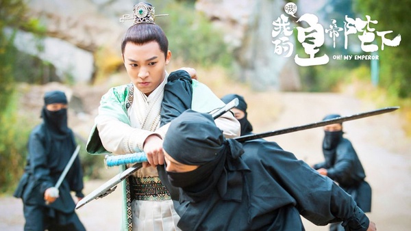 9位古裝甜寵劇隱藏的「高顏值男神」！古裝、時裝對比照，有顏值但沒有像肖戰遇上《陳情令》的運氣