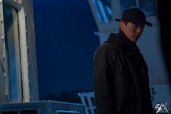 《VAGABOND》李昇基跑成Running man，8位動作戲帥炸韓星，池昌旭、李敏鎬根本專業特務，超想被他們保護