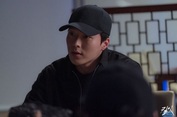 《VAGABOND》李昇基跑成Running man，8位動作戲帥炸韓星，池昌旭、李敏鎬根本專業特務，超想被他們保護