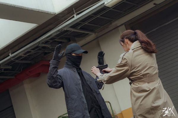 《VAGABOND》李昇基跑成Running man，8位動作戲帥炸韓星，池昌旭、李敏鎬根本專業特務，超想被他們保護