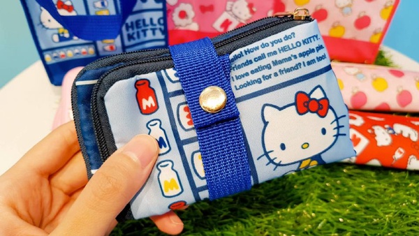HELLO KITTY 45週年紀念商品就在7-11！45週年紀念的HELLO KITTY，一次三種商品就在7-11出沒啦～