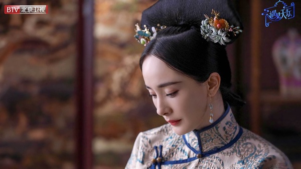 楊冪版令妃PK吳謹言、李純！網評9位穿旗服最美女星，趙麗穎、秦嵐都上榜