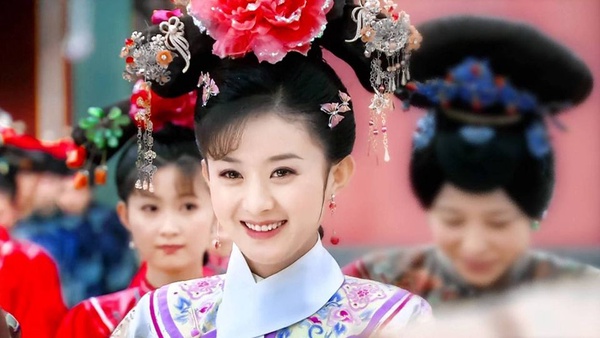 楊冪版令妃PK吳謹言、李純！網評9位穿旗服最美女星，趙麗穎、秦嵐都上榜