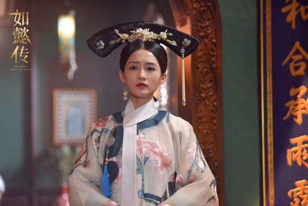 楊冪版令妃PK吳謹言、李純！網評9位穿旗服最美女星，趙麗穎、秦嵐都上榜