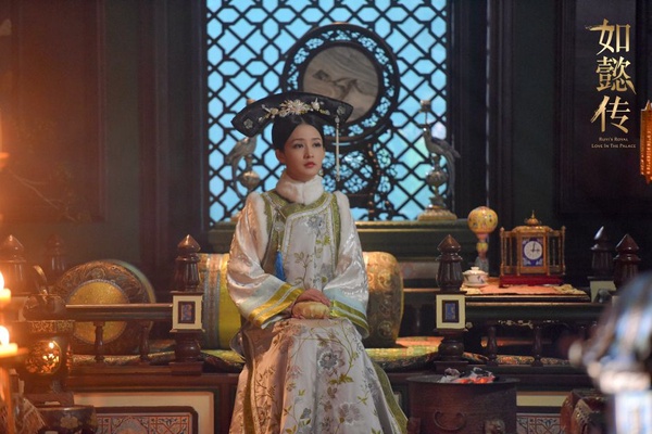 楊冪版令妃PK吳謹言、李純！網評9位穿旗服最美女星，趙麗穎、秦嵐都上榜