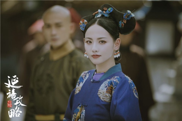 楊冪版令妃PK吳謹言、李純！網評9位穿旗服最美女星，趙麗穎、秦嵐都上榜