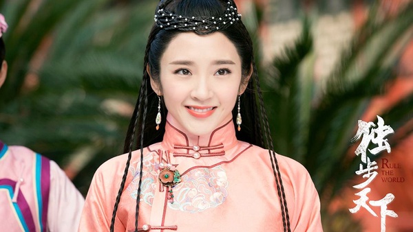 楊冪版令妃PK吳謹言、李純！網評9位穿旗服最美女星，趙麗穎、秦嵐都上榜