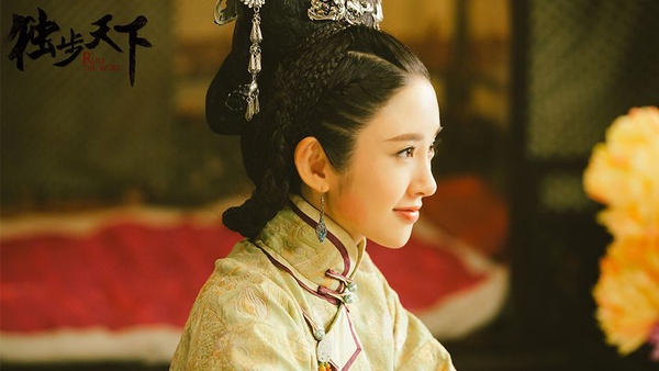 楊冪版令妃PK吳謹言、李純！網評9位穿旗服最美女星，趙麗穎、秦嵐都上榜