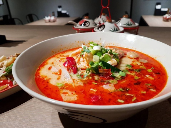 YOU & MEE進軍誠品南西！米其林泰式餐廳 Thai & Thai的平價品牌YOU & MEE，酸辣滋味絕對要嘗試看看～