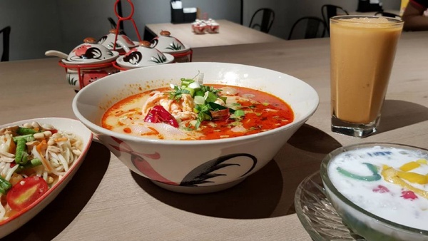 YOU & MEE進軍誠品南西！米其林泰式餐廳 Thai & Thai的平價品牌YOU & MEE，酸辣滋味絕對要嘗試看看～