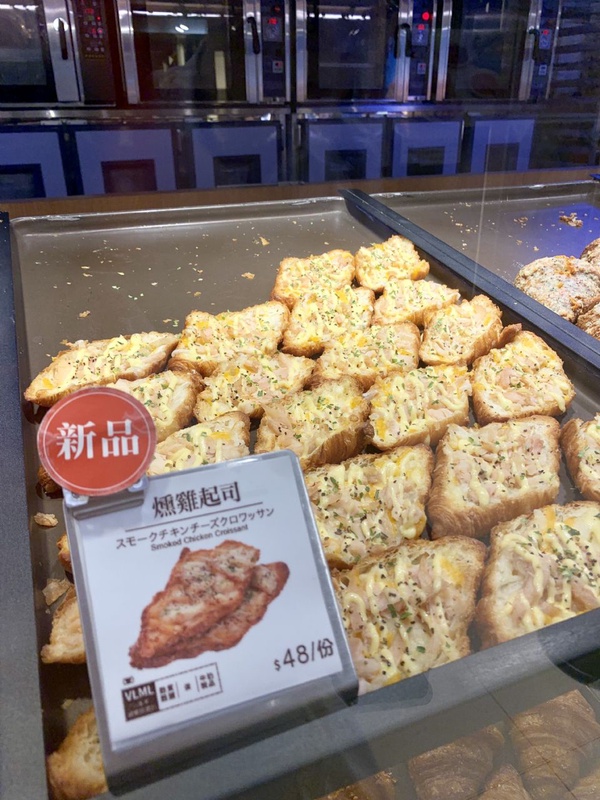 八月堂金饌吐司系列盛大登場，香Q鬆軟的口感讓你一口接一口停不下來～