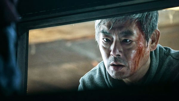 盤點近期13部驚悚恐怖電影！《牠 第二章》跳舞小丑惡夢重演，《鬼店》續作《安眠醫生》釋最終預告再現雙胞胎姐妹花