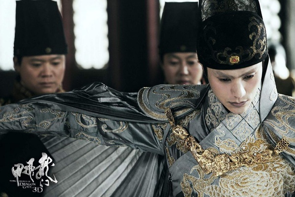 古裝劇11個靠「煙燻妝」黑化的男星！霍建華好妖豔，最後一位是何方妖孽