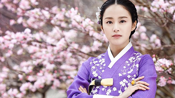 雪炫《我的國家》變身高麗美人！10位古裝超美韓星，金裕貞夢幻、IU俏麗，最後兩位像從歷史走出來