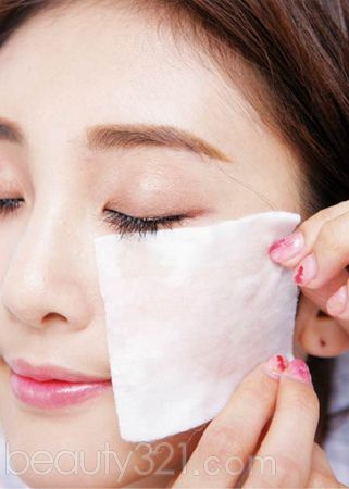 用對粉餅馬上小臉又無瑕！再也不需美肌APP！
