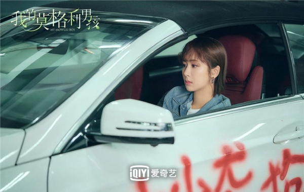楊紫《我的莫格利男孩》人設像討人厭女配！9個奇葩女主人設，唐嫣被狂槽毀三觀、綠茶婊