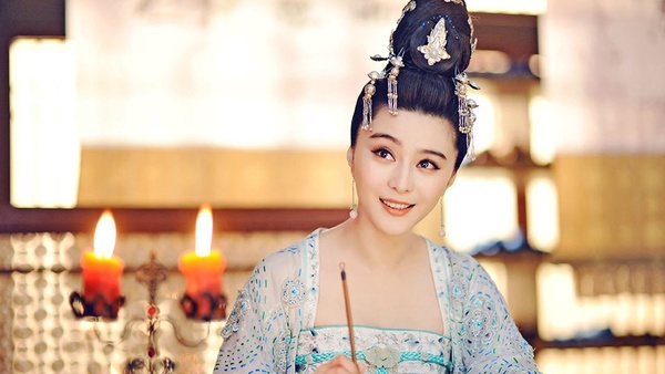 楊紫《我的莫格利男孩》人設像討人厭女配！9個奇葩女主人設，唐嫣被狂槽毀三觀、綠茶婊