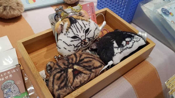 mine mine中山店推出「不可思議的貓世界」主題限定店！台灣初登場的「不可思議的貓世界」，mine mine中山店限時1個月推出～