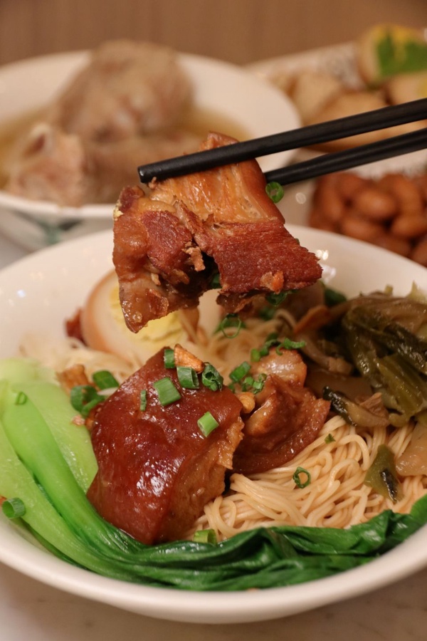新加坡3大肉骨茶進軍台灣，「黃亞細肉骨茶」、「發起人肉骨茶」、「松發肉骨茶」超詳盡評比，招牌餐點、特色一次告訴你！