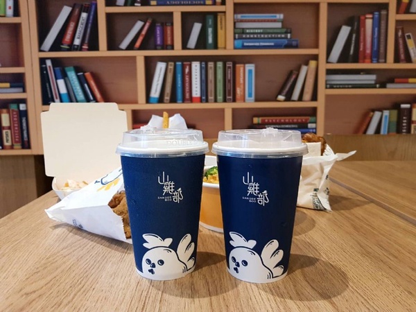 山雞部來台北南港囉！一中街超夯的山雞部進軍台北南港，想吃雞排公仔麵就趁現在～