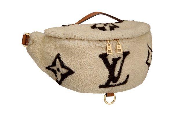 19秋冬燒心「奶茶包」特集，時髦C位就靠這一咖!Dior、Valentino、Chloé、 Michael Kors、LULU GUINNESS、Marc Jacobs新品一次出動~