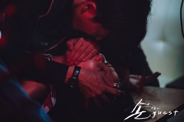 7部韓劇中的恐怖情節，《他人即地獄》李棟旭拔牙滿足虐待慾，但《Voice3》比他還變態！
